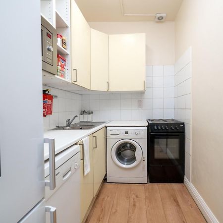Cozy Maisonette Near Abbey Road Лондон Экстерьер фото